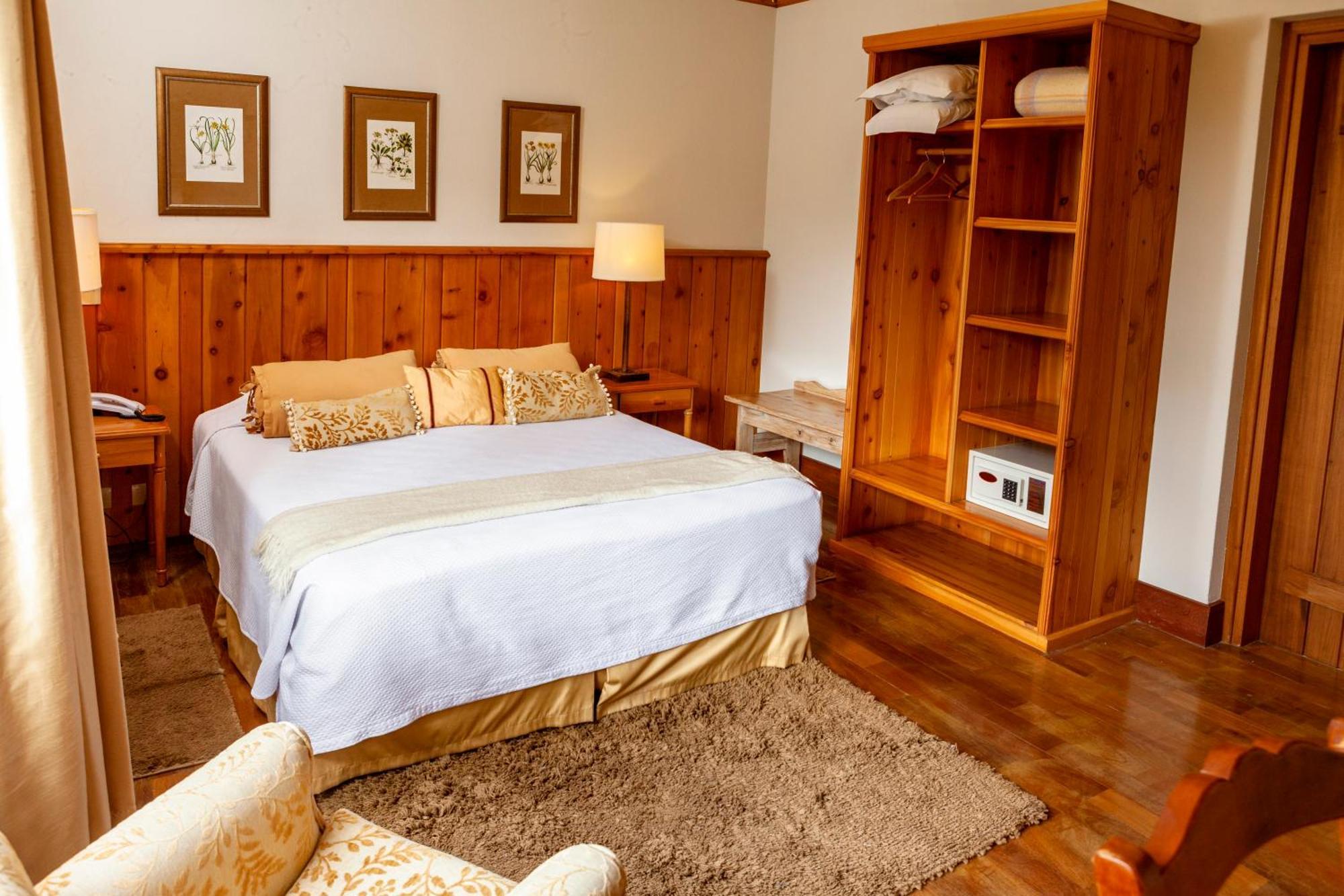 Hotel Solar D'Izabel Campos do Jordao Exterior photo